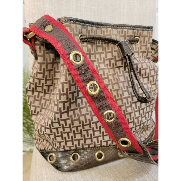 Tommy Hilfiger Handbags - Tommy Hilfiger Monogram Drawstring Bucket Bag Snakeskin Print Grommet Crossbody
